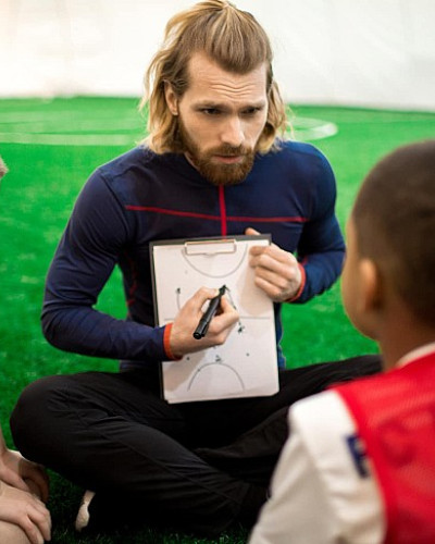 Communication is Key &ndash; How a Coach Should Lead