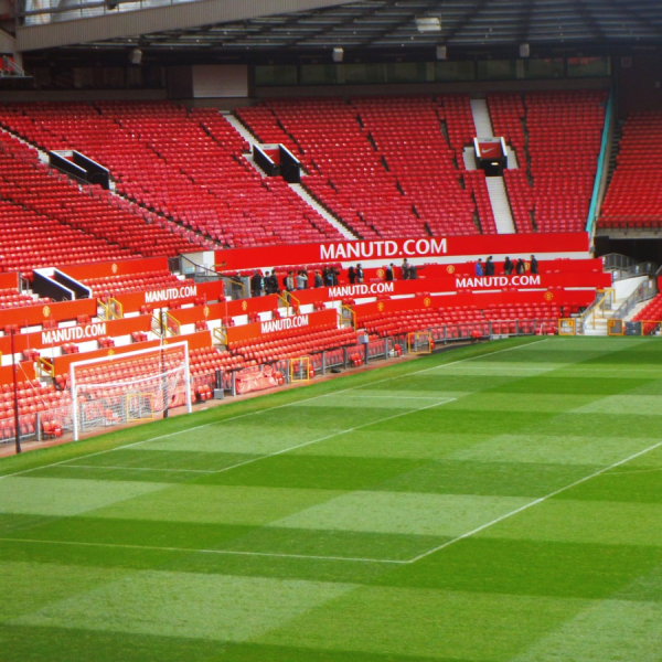 In 80 Clubs Around the World &ndash; Manchester United Football Club